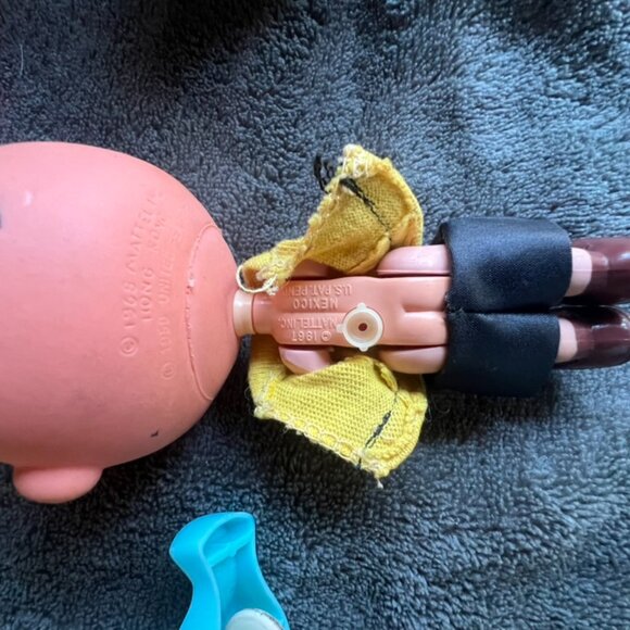 Vintage “Peanuts” Collector ~Charlie Brown Character Figurines - Picture 4 of 7